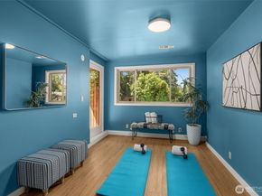 4000 SW Myrtle Street, Seattle WA 98136