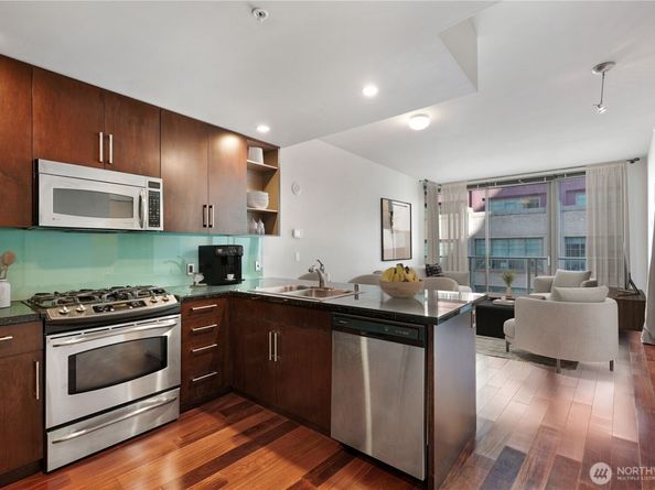 910 Lenora Street 702, Seattle WA 98121