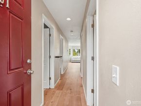 2116 California Avenue SW 201, Seattle WA 98116
