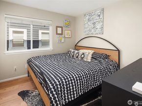 2116 California Avenue SW 201, Seattle WA 98116