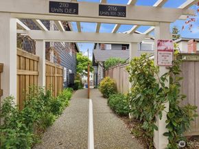 2116 California Avenue SW 201, Seattle WA 98116