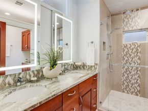 2171 N 122nd Place, Seattle WA 98133
