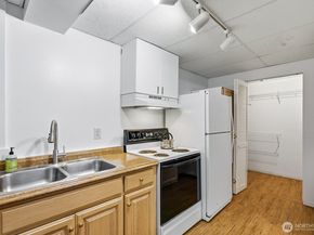 3302 177th Place SW, Lynnwood WA 98037