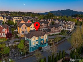 1936 17th Avenue NE, Issaquah WA 98029