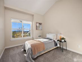 1936 17th Avenue NE, Issaquah WA 98029