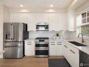 1936 17th Avenue NE, Issaquah WA 98029