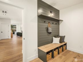 319 18th Avenue, Kirkland WA 98033