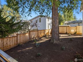 319 18th Avenue, Kirkland WA 98033