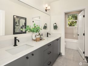 319 18th Avenue, Kirkland WA 98033
