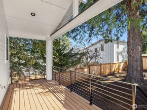319 18th Avenue, Kirkland WA 98033