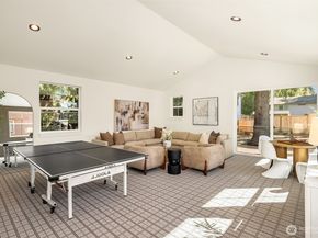 319 18th Avenue, Kirkland WA 98033