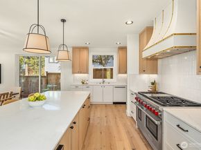 319 18th Avenue, Kirkland WA 98033