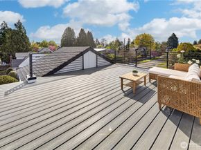 2931 39th Avenue SW, Seattle WA 98116