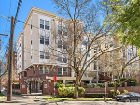 530 4th Avenue W 107, Seattle WA 98119