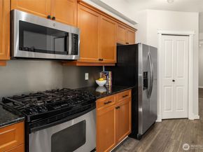 530 4th Avenue W 107, Seattle WA 98119