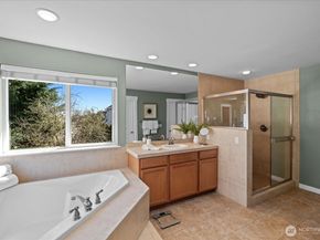 5221 NE 7th Place, Renton WA 98059