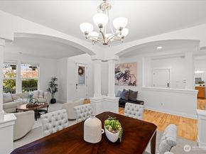 5221 NE 7th Place, Renton WA 98059