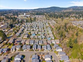 5221 NE 7th Place, Renton WA 98059