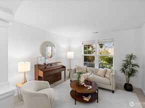 5221 NE 7th Place, Renton WA 98059