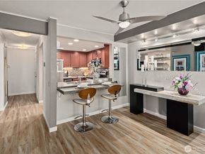 3941 226th Place SE 209, Issaquah WA 98029