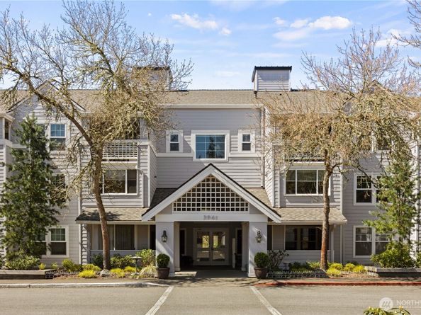 3941 226th Place SE 209, Issaquah WA 98029
