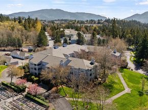 3941 226th Place SE 209, Issaquah WA 98029
