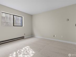 1301 S Puget Drive A16, Renton WA 98055