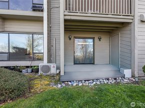 1301 S Puget Drive A16, Renton WA 98055