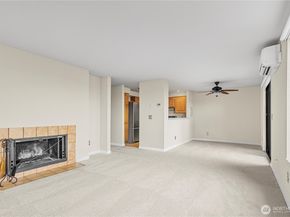 1301 S Puget Drive A16, Renton WA 98055