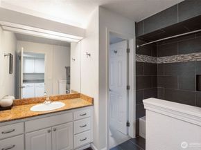 408 2nd Avenue S 102, Kirkland WA 98033