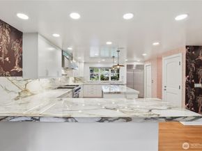 37 Tatoosh Ky, Bellevue WA 98006