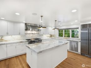 37 Tatoosh Ky, Bellevue WA 98006