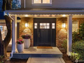 37 Tatoosh Ky, Bellevue WA 98006
