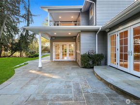 37 Tatoosh Ky, Bellevue WA 98006