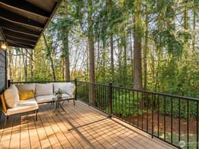 10811 NE 154th Court, Bothell WA 98011