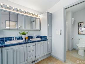 555 Galer Street, Seattle WA 98109
