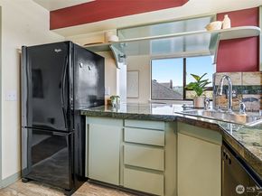 555 Galer Street, Seattle WA 98109