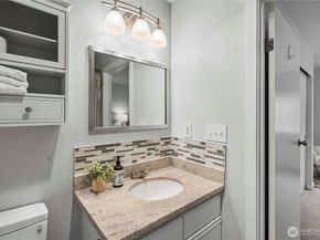 1101 37th Street SE 301, Auburn WA 98002