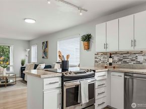 1101 37th Street SE 301, Auburn WA 98002