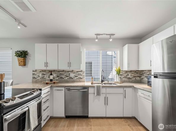 1101 37th Street SE 301, Auburn WA 98002