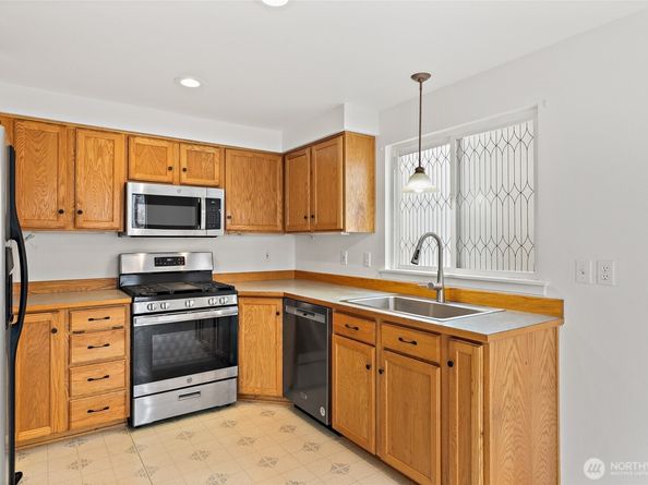 12042 31st Avenue NE, Seattle WA 98125