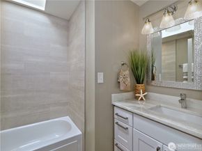 6750 28th Avenue S, Seattle WA 98108