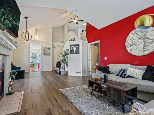 23301 60th Place S 76, Kent WA 98032