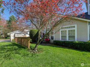 23301 60th Place S 76, Kent WA 98032