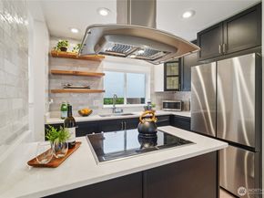 127 25th Avenue E B, Seattle WA 98112