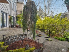 127 25th Avenue E B, Seattle WA 98112