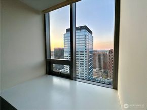 650 Bellevue Way NE 2808, Bellevue WA 98004