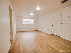 110 N 201st Street, Shoreline WA 98133
