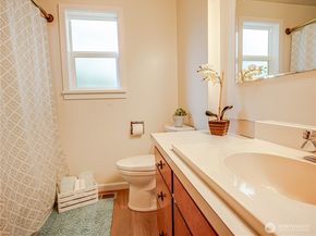 110 N 201st Street, Shoreline WA 98133