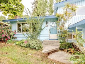110 N 201st Street, Shoreline WA 98133